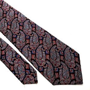 Cesarani Silk Tie Black Red Paisley Woven‎